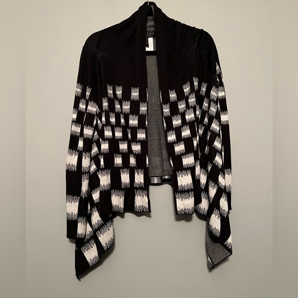 BCBGMAXAZRIA Womens Camia Jacquard Cardi Wrap, Black Combo, X-S/S